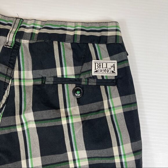 Billabong Women's Chino Shorts Plaid Casual Summer Mid Length Flat Front Size 28 - Picture 5 of 9